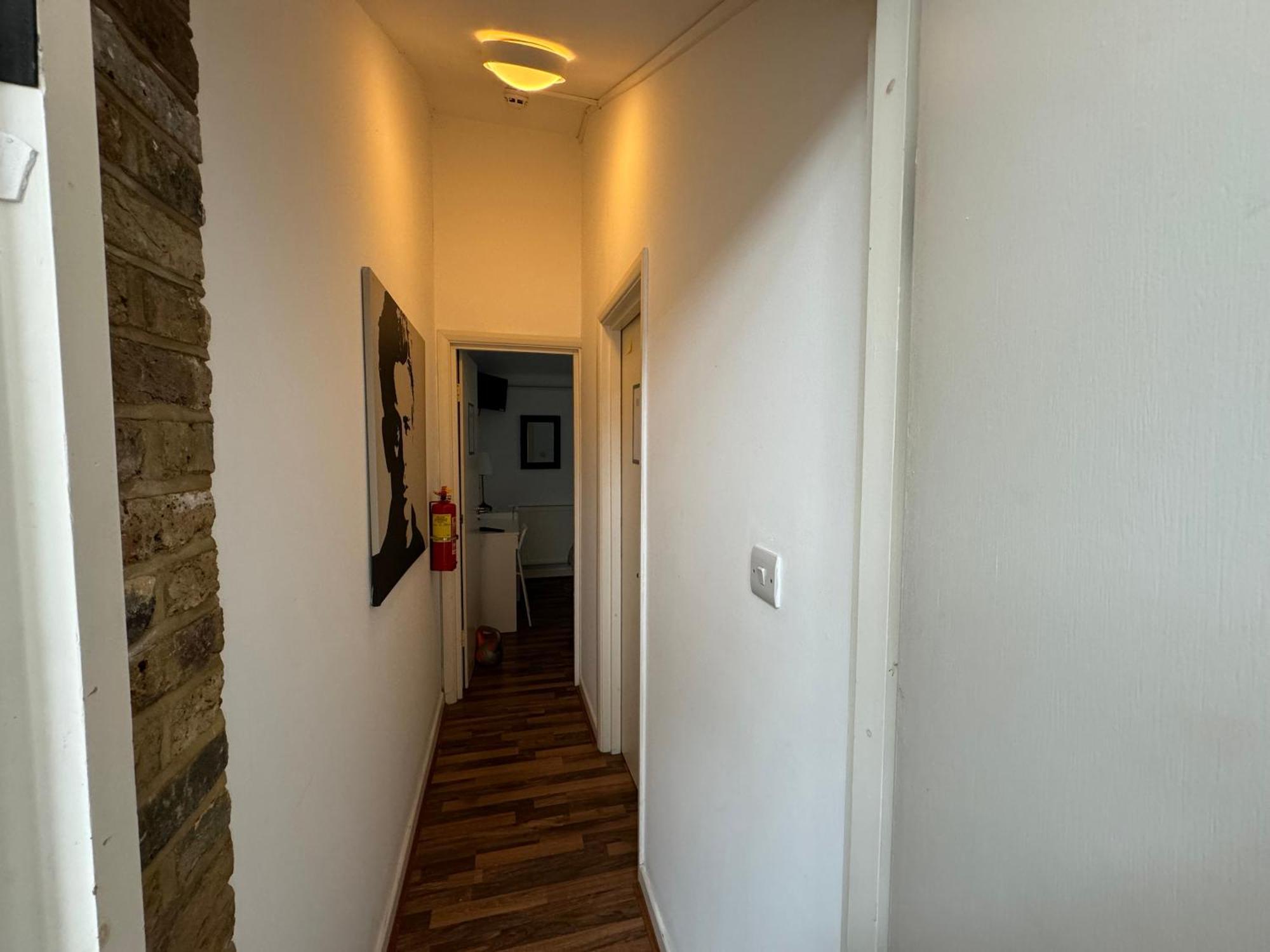 365 London Hostel Экстерьер фото