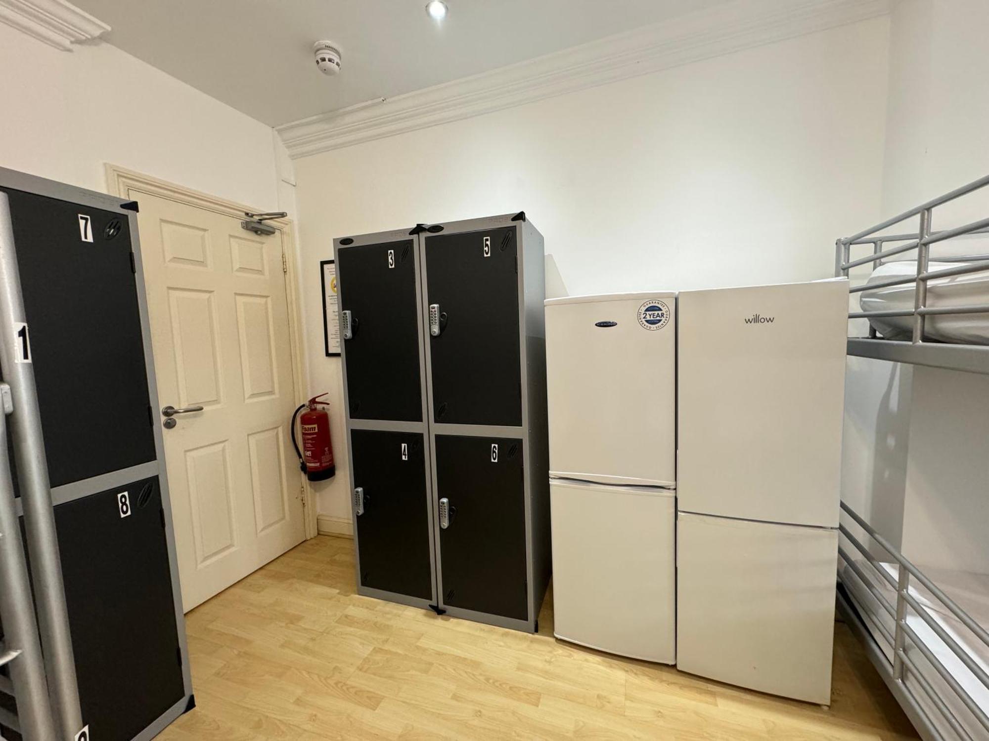 365 London Hostel Экстерьер фото